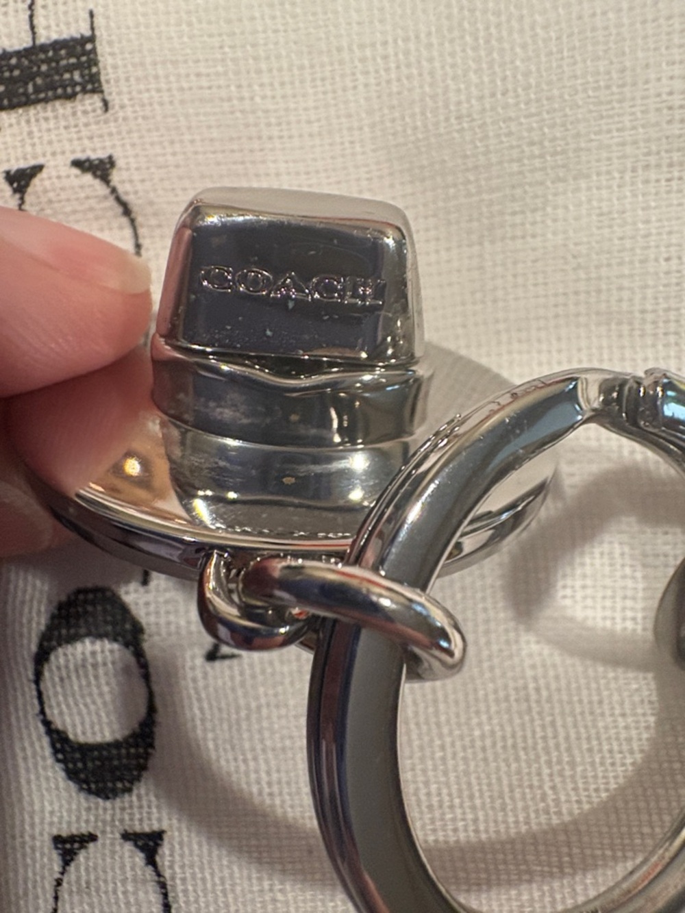 NWOT Coach Two-Tone Turnlock Valet Key Fob - Rose Gold & Silver - Picture 11 of 11